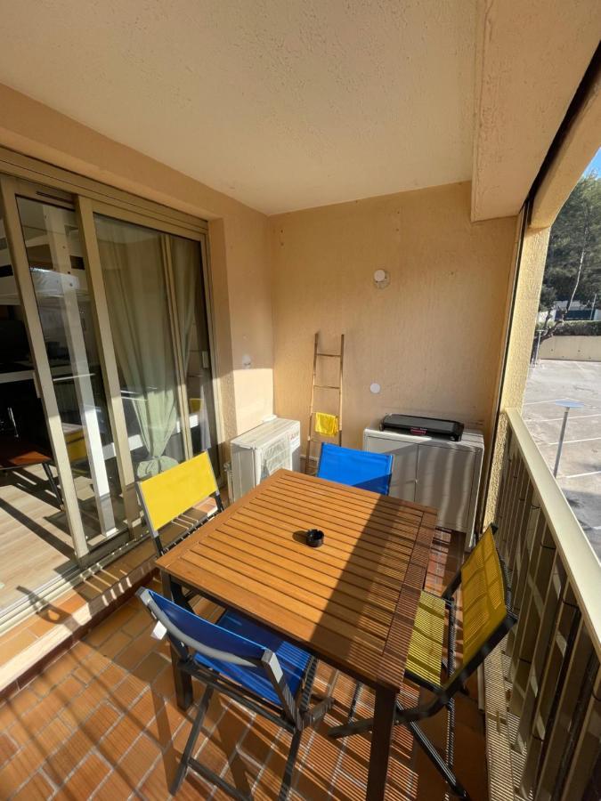 Studio Climatise Piscine Et Proche Plage Sanary-sur-Mer Exterior foto